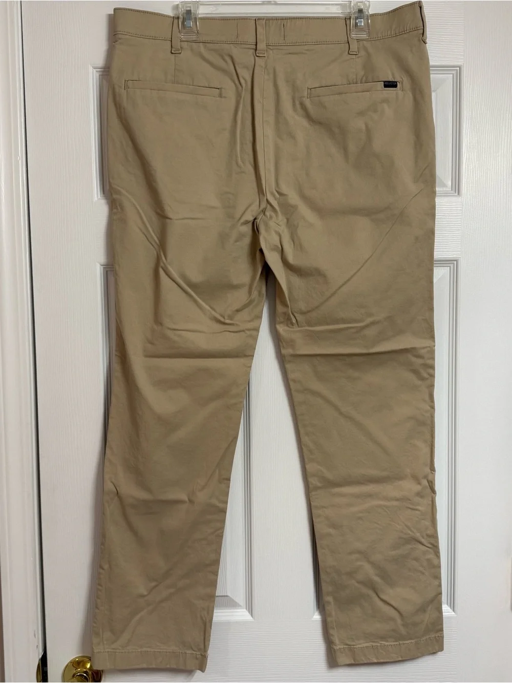 Hollister Men's Tan Chino Pants - Slim Straight Fit